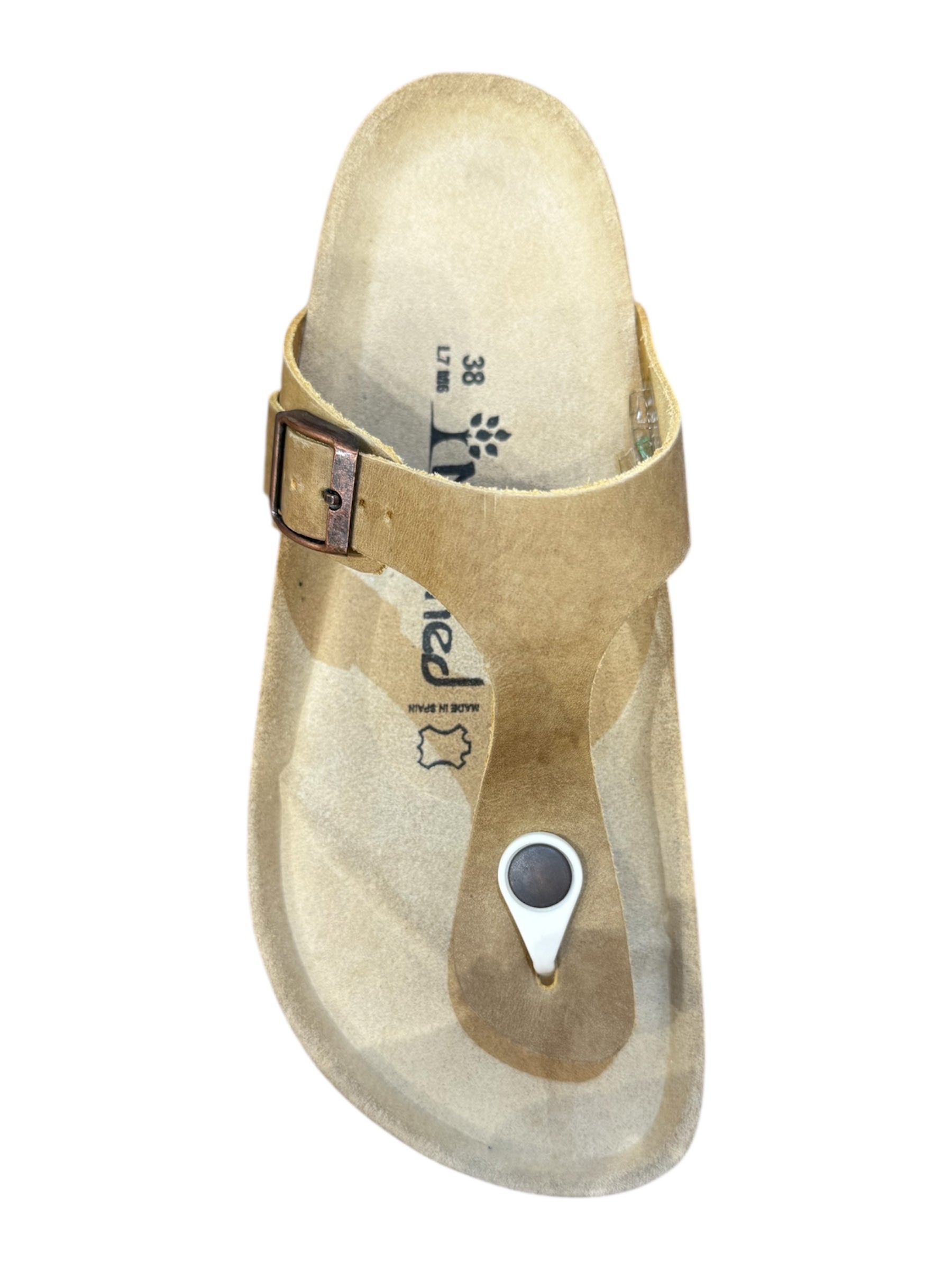Natuned CH08 Oiled sandalo indossato frontale