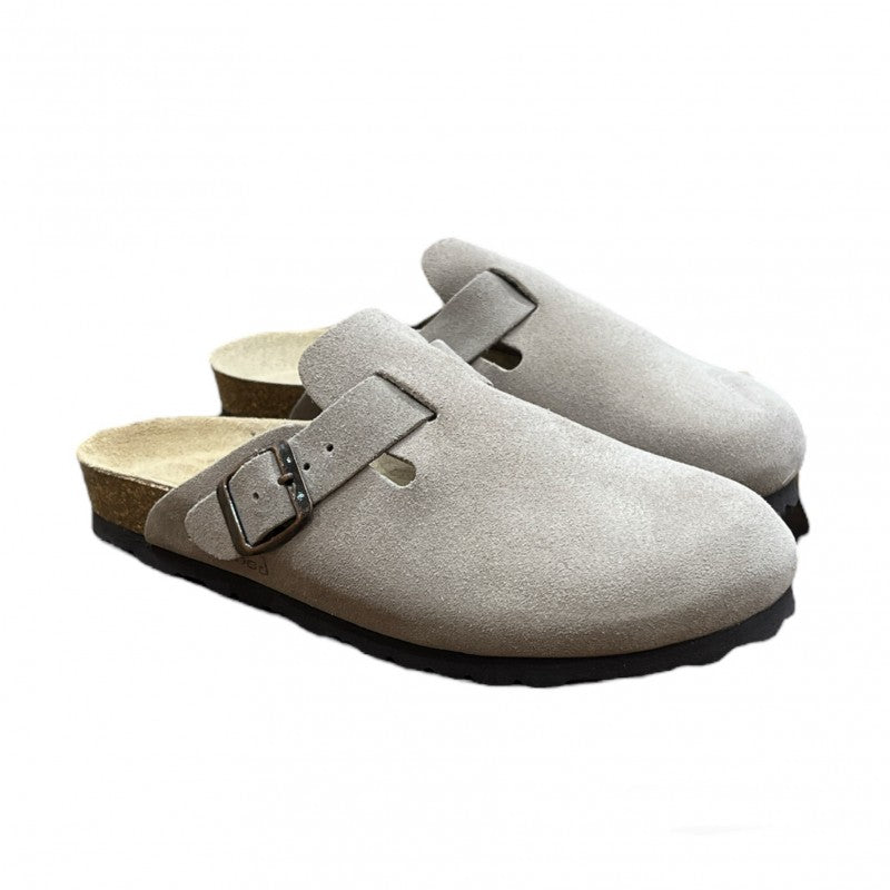 Sabot Natuned CH18 unisex pelle oliata indossato vista laterale